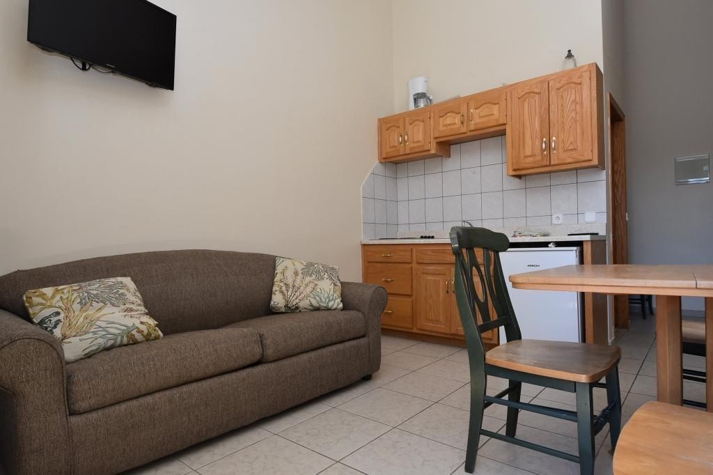 na-prodej-apartmanovy-dum-v-1-rade-od-more-murter-chorvatsko