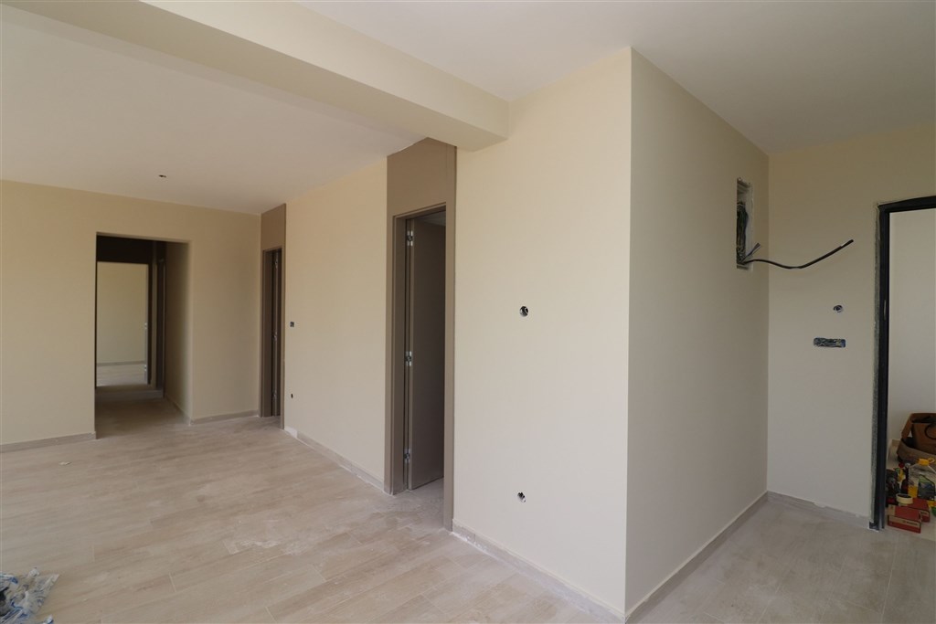 na-prodej-luxusni-apartman-se-3-loznicemi-a-vyhledem-na-more-v-blizkosti-plaze-vodice-chorvatsko