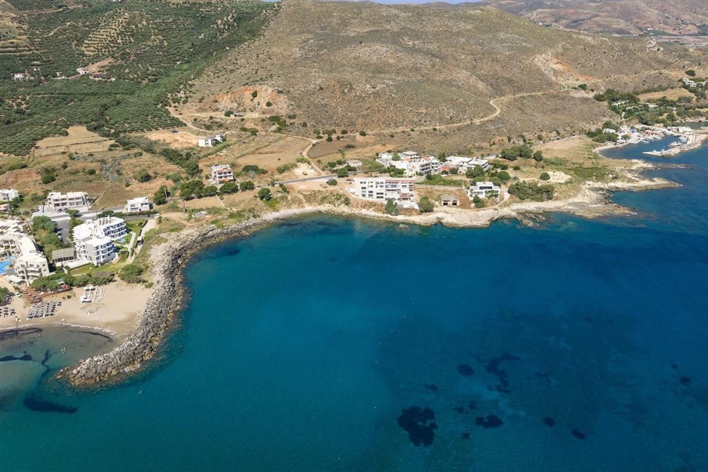 na-prodej-nove-postavena-rezidence-u-more-s-uzasnym-vyhledem-na-more-v-kissamosu-kreta-recko