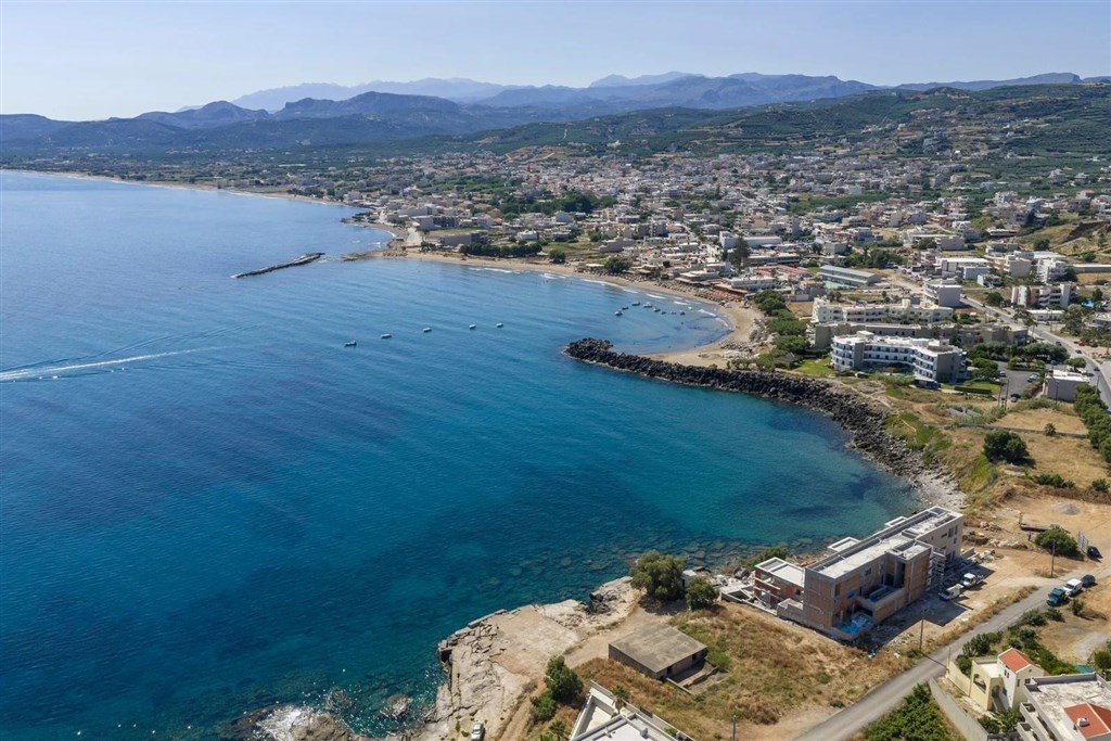 na-prodej-nove-postavena-rezidence-u-more-s-uzasnym-vyhledem-na-more-v-kissamosu-kreta-recko