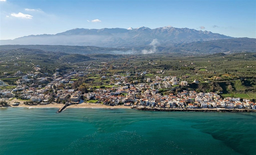 na-prodej-apartmany-v-exkluzivnim-rezidencnim-projekt-v-centru-kalyves-s-vyhledem-na-more-a-hory-kreta-recko
