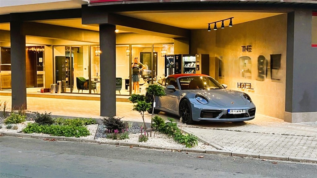 na-prodej-premiovy-hotel-u-more-par-kroku-od-plaze-carevo-bulharsko