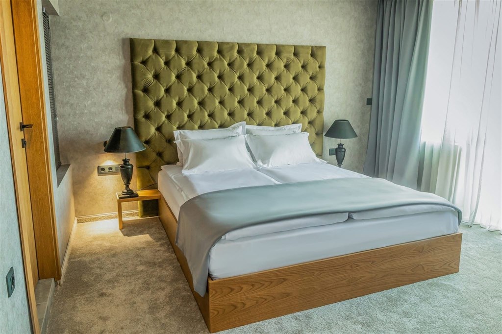 na-prodej-premiovy-hotel-u-more-par-kroku-od-plaze-carevo-bulharsko