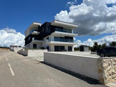 Nové apartmány jen 100 m od moře, Pag, Chorvatsko