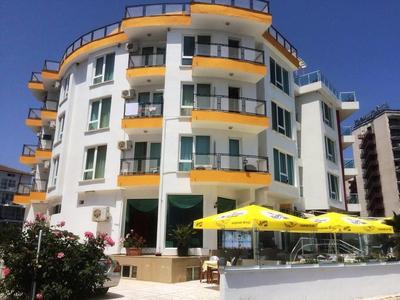 Pěkný hotel přímo na břehu moře v Kitenu v Bulharsku