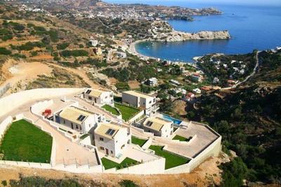 Moderní kamenná vila s výhledem na moře, Lygaria, Kréta, Řecko