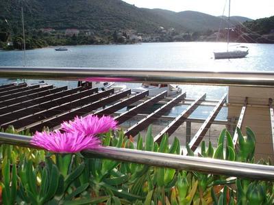 Apartmánový dům se zahradou v 1. řadě u moře, Korčula, Chorvatsko