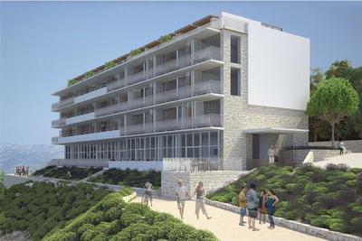 Atraktivní hotel v první řadě u moře, Novigrad, Chorvatsko