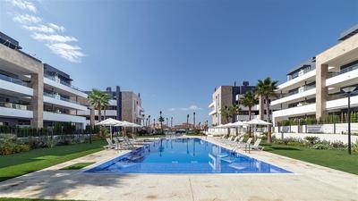 Nový exkluzivní apartmán nedaleko pláže, Alicante, Španělsko