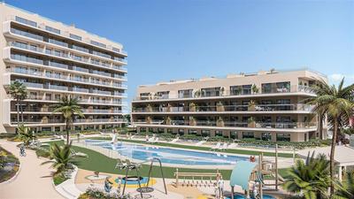 Atraktivní apartmán v blízkosti moře i pláže, Alicante, Španělsko