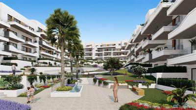 Nový atraktivní apartmán s předzahrádkou, Alicante, Španělsko