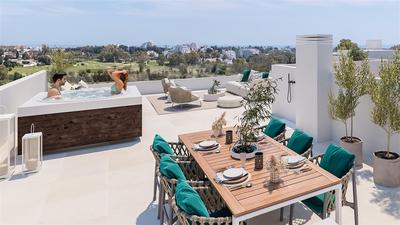Nový atraktivní apartmán v resortu s bazény, Guadalmina, Španělsko