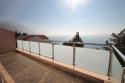 Na prodej nový apartmán s výhledem na moře, Pisak, Chorvatsko