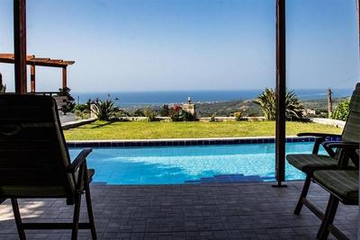 Na prodej vila s bazénem a otevřeným výhledem na moře, Kréta, Řecko