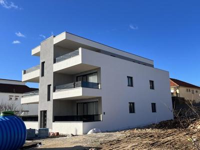 Na prodej nové apartmány s terasou, Privlaka, Chorvatsko