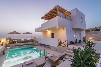 Na prodej nová moderní vila blízko moře a pláže, Kréta, Řecko