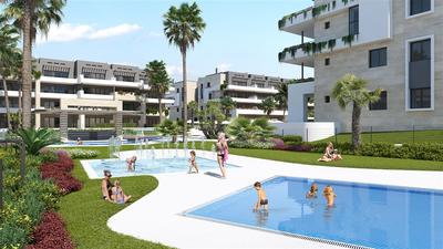 Na prodej nový apartmán se třemi ložnicemi, Alicante, Španělsko