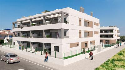 Prodej: apartmán se střešní terasou a 2 ložnicemi, Alicante, Španělsko