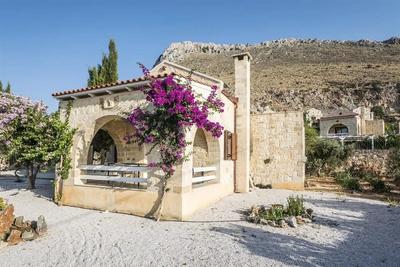 Na prodej krásná kamenná vila s výhledem na moře, Kréta, Řecko