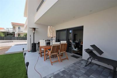 Na prodej nový rodinný dům se střešní terasou, Vodice, Chorvatsko