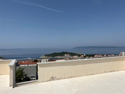 Na prodej apartmánový dům s výhledem na moře, Makarská, Chorvatsko