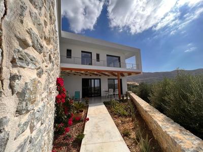 Na prodej nová moderní vila s bazénem, Kréta, Řecko