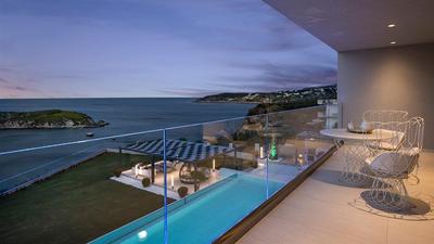 Na prodej luxusní moderní vila u moře a pláže, Kréta, Řecko