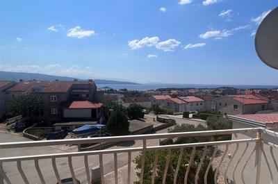 Na prodej atraktivní apartmán s výhledem na moře, Krk, Chorvatsko
