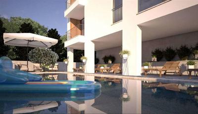 Na prodej apartmán v moderním komplexu s bazénem, Kavac, Černá Hora