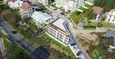 Na prodej apartmán s 2 ložnicemi jen 50 m od moře, Baošići, Černá Hora