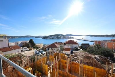 Na prodej apartmán jen 70 m od moře, Rogoznica, Chorvatsko