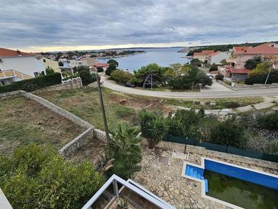 Na prodej stavební pozemek jen 30 m od moře, Pag, Chorvatsko