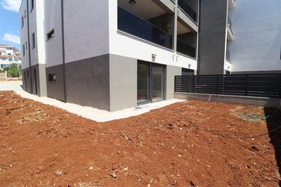 Nový projekt apartmánů 100 m od moře a pláže, Žaborić, Chorvatsko