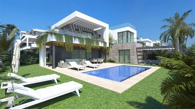 Na prodej apartmán se 3 ložnicemi a terasou a soláriem, Torrevieja, Španělsko