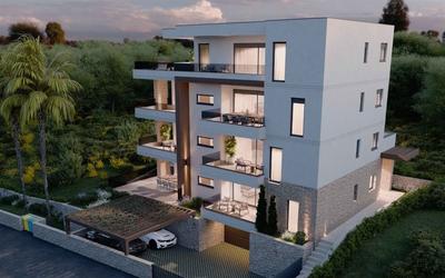 Na prodej nový apartmán s velkou terasou a panoramatickým výhledem na malebné město Primošten, Chorvatsko