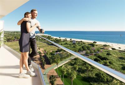 Na prodej tří ložnicový apartmán v novém rezidenčním komplexu v blízkosti pláže, Torre De la Sal, Valencie, Španělsko 