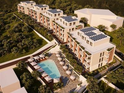 Na prodej nový dvou ložnicový apartmán v rezidenčním projektu u moře poblíž písečné pláže, Golem, Albánie  